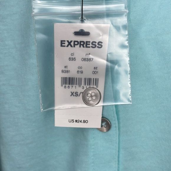 EXPRESS Back Button Up T-shirt in Mint - Picture 5 of 5